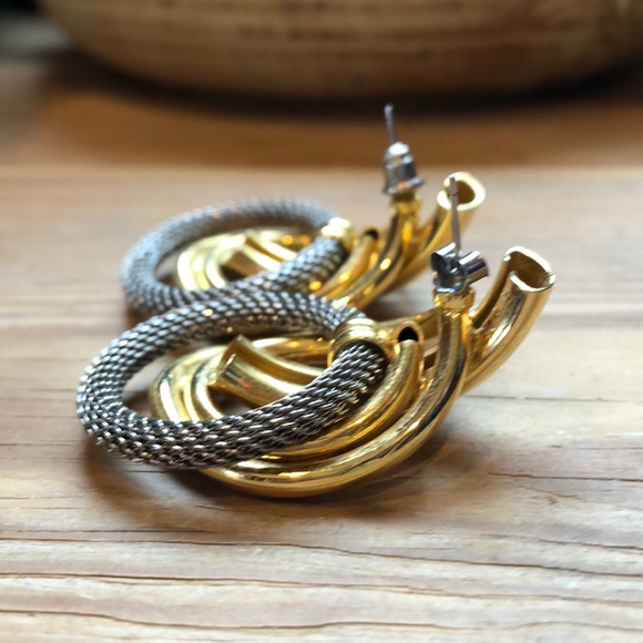 Vintage | Gold-tone Statement Pierced Earrings - Picture 6 of 7